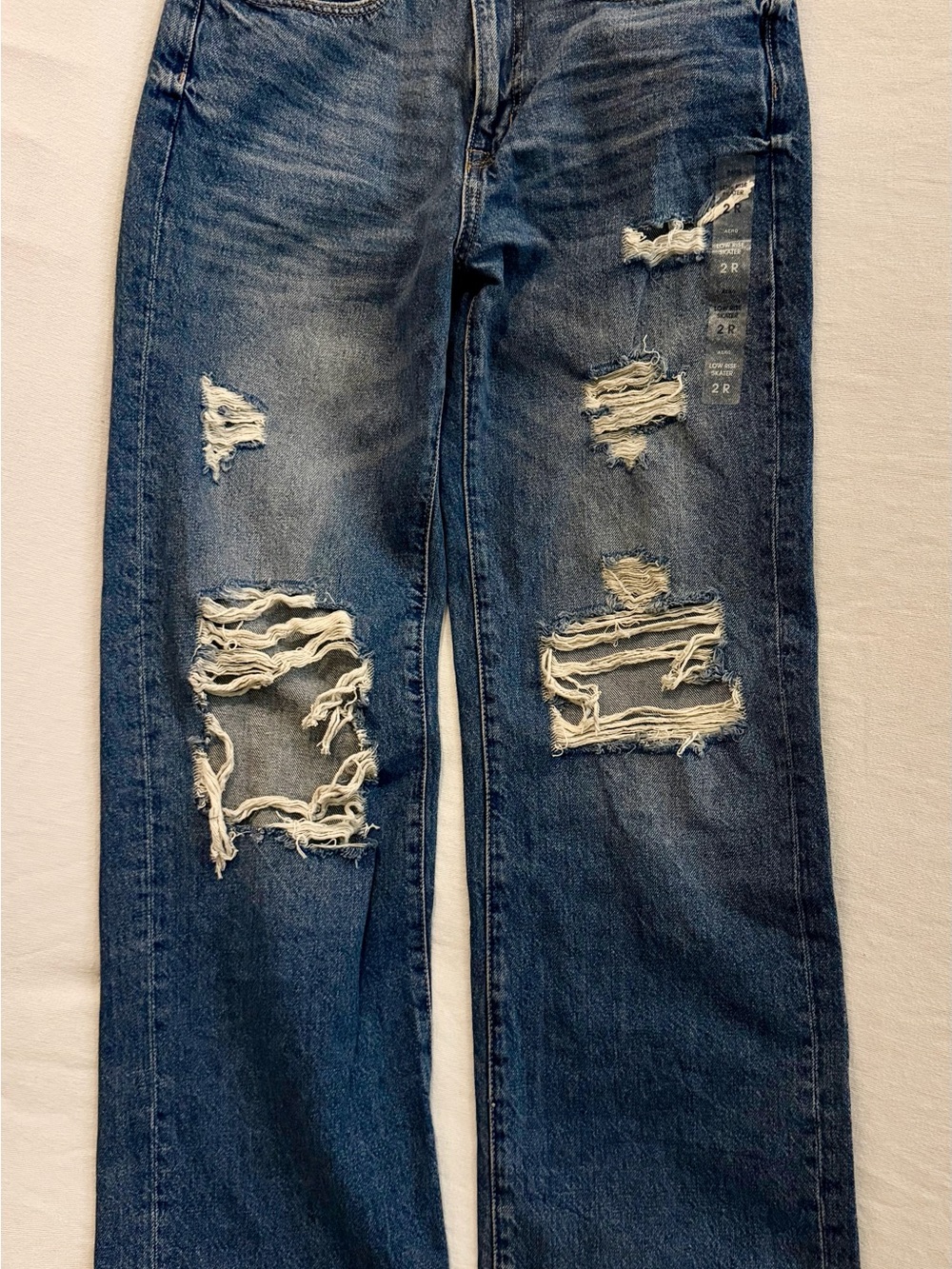 Aéropostale NWT Low Rise Skater Distressed Wide Leg Jeans Blue Size 2R